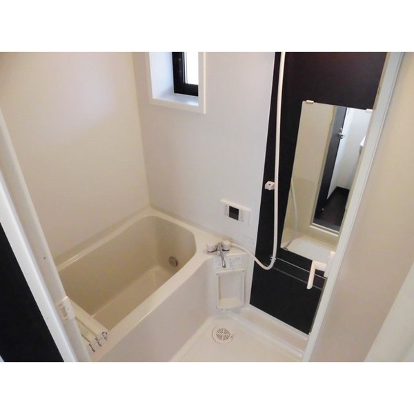 バス・シャワールーム　追い焚き付き