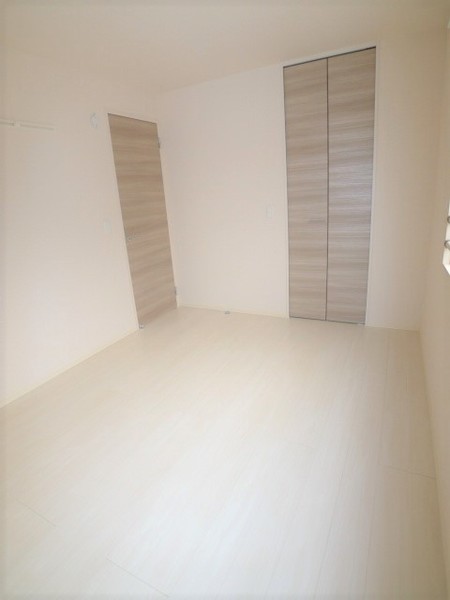 その他　洋室６．１帖