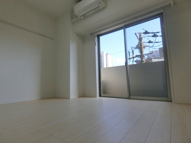 居室・リビング　CREVISTA大森