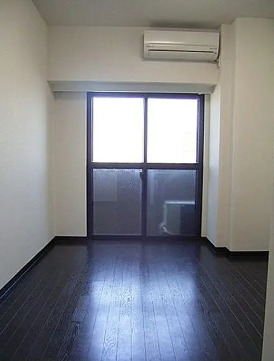 居室・リビング　別部屋の画像を使用しております。