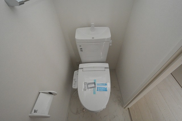 トイレ　風呂トイレ別です☆