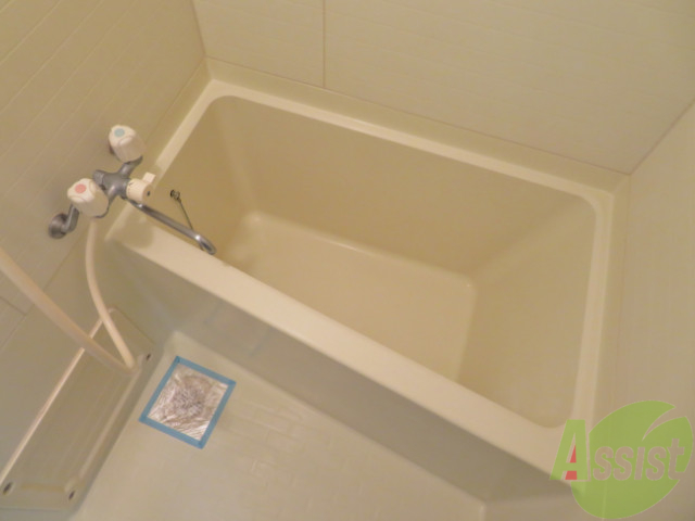 バス・シャワールーム　疲れた時はゆっくり湯船につかってみてはいかがでしょうか。