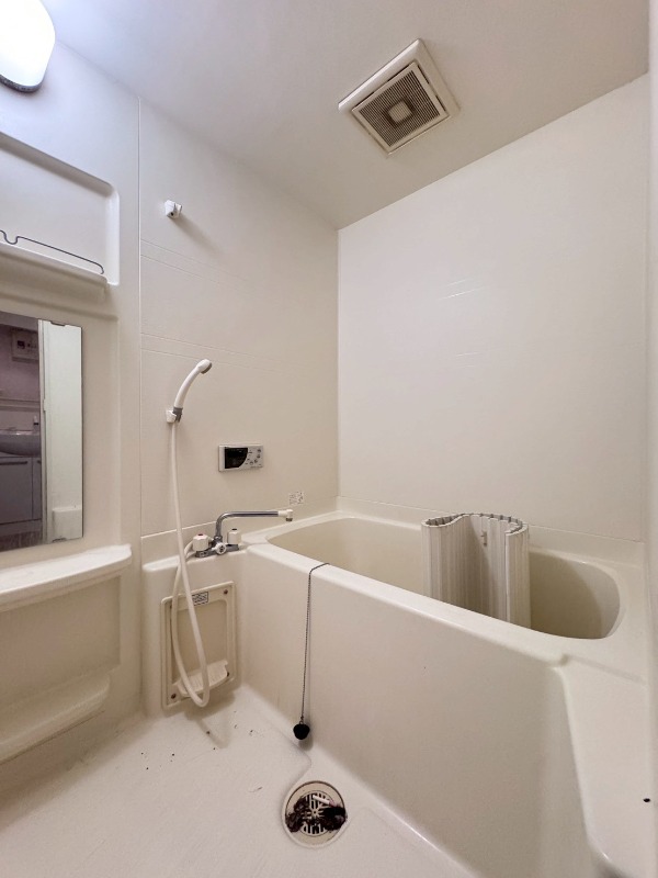 バス・シャワールーム　※別部屋参考写真