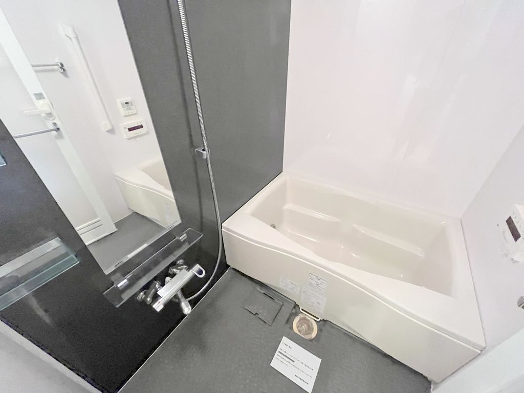 バス・シャワールーム　バス