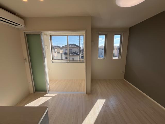 居室・リビング　リビング