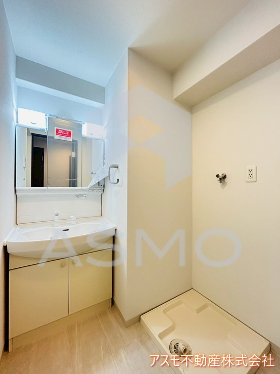 洗面設備　同マンション別部屋　参考写真