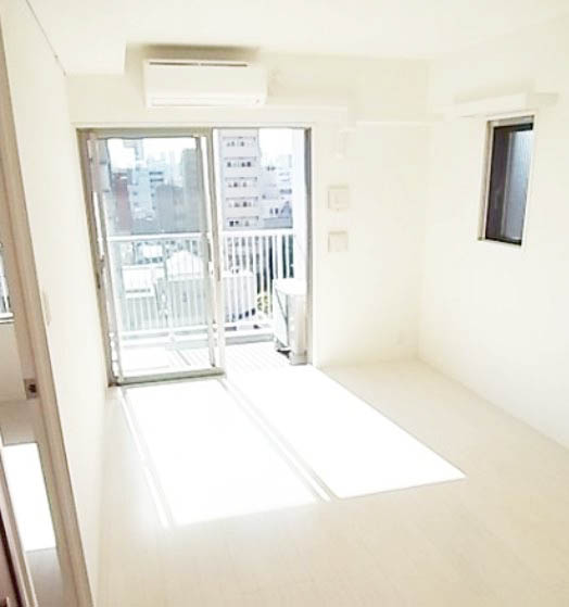 居室・リビング　★角部屋、二面採光、風通しも良好★