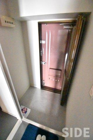 玄関　※別号室参考画像