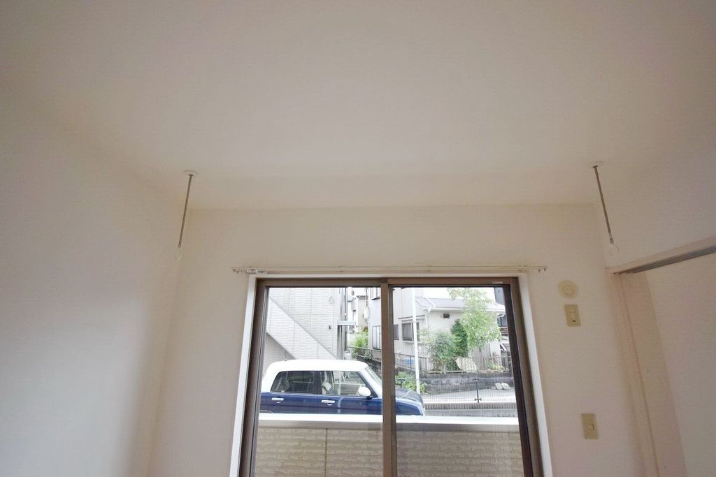 その他設備　室内物干し