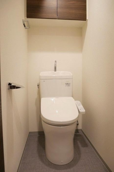 トイレ　別部屋参考画像です