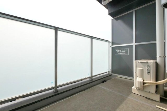 バルコニー　別部屋参考画像です