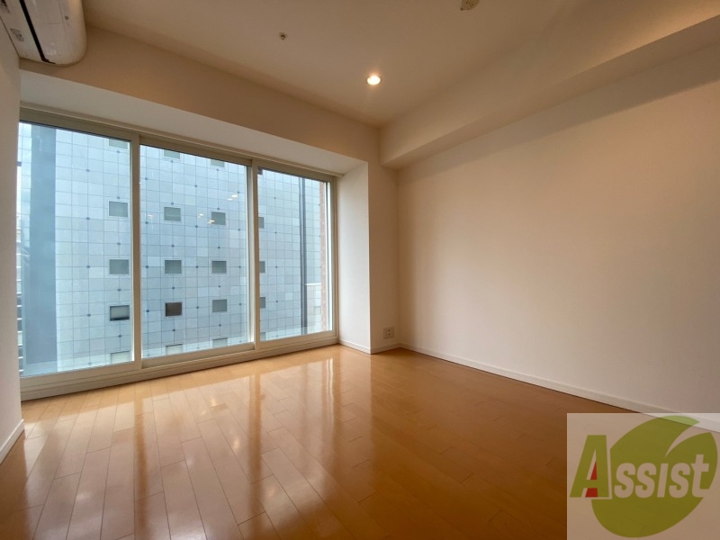 居室・リビング　広くてキレイなお部屋が広がっていて、充実した生活が送れそう。