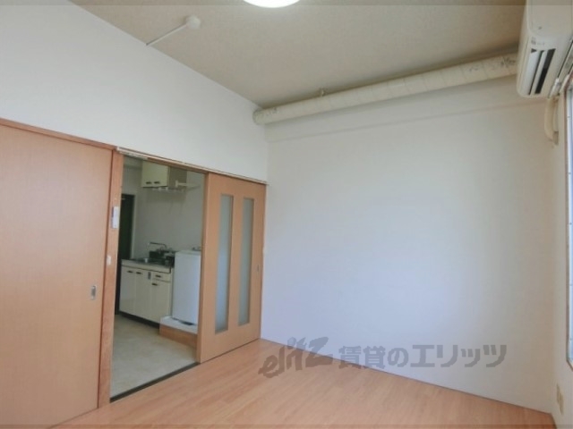 居室・リビング　洋室