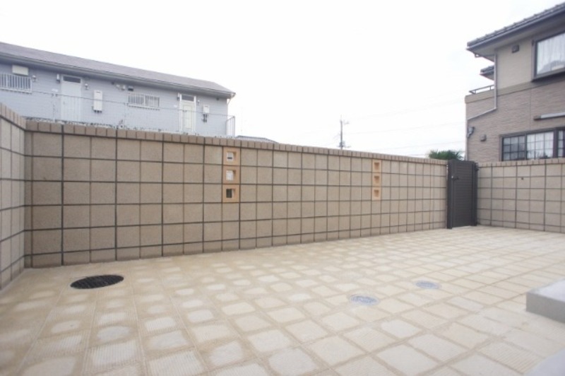 庭　図面と現状に相違がある場合には現状を優先