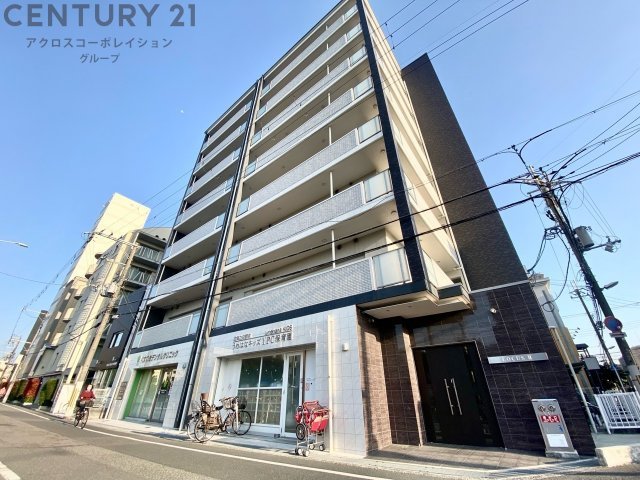 建物外観　オートロック付きで外部からの出入りが無く安心です