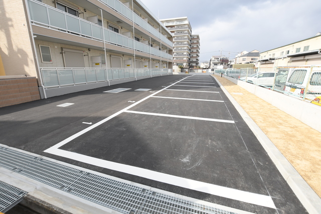 駐車場　駐車場