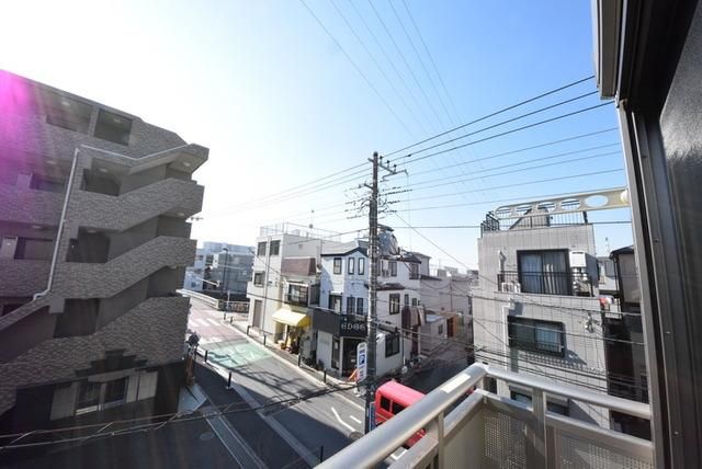 眺望　周辺は閑静な住宅街