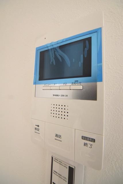 セキュリティ　来訪者はモニターでチェック