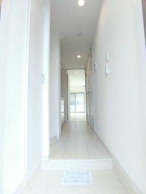 玄関　※別号室の写真です。現況優先となります。
