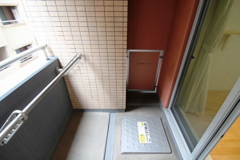 バルコニー　バルコニー