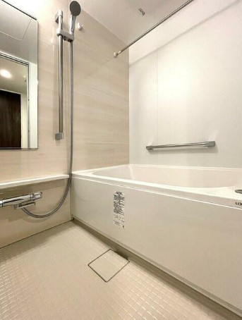 バス・シャワールーム　※別部屋参考写真