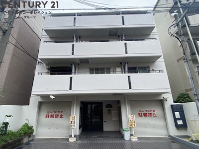 建物外観　居住者専用のごみ置き場があります。