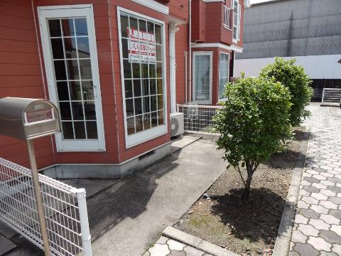 バルコニー　テラス