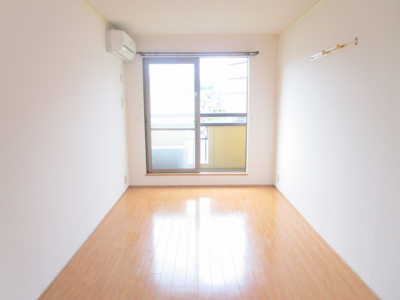 居室・リビング　※同タイプのお部屋です。
