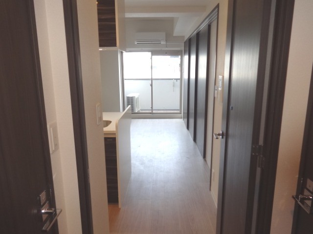 玄関　玄関を開けるとこんな感じです。