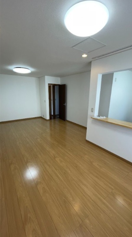 粕川町戸建の居間写真