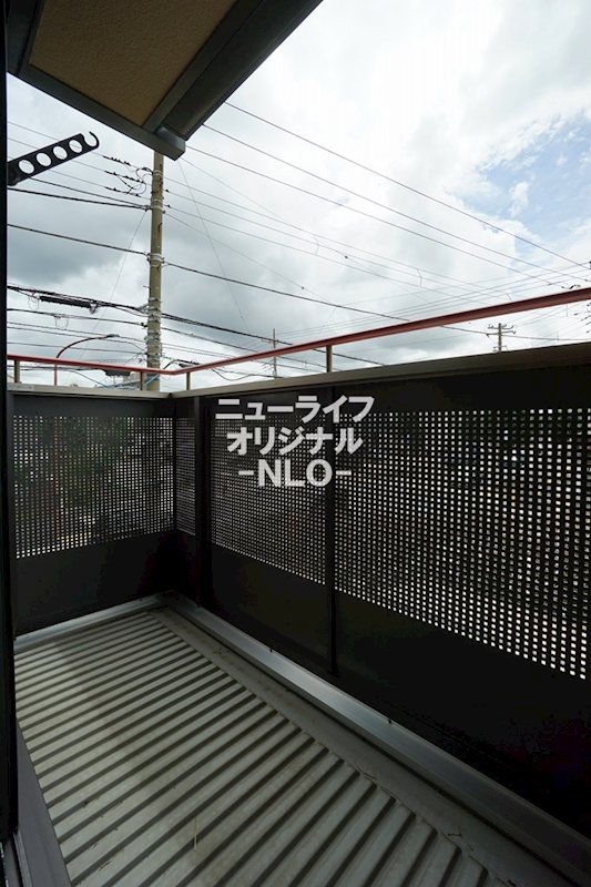 バルコニー　物干竿は複数本通すことができます☆
