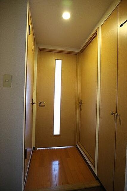 玄関　（別タイプ参考写真）ルナ・シエモア　豊島区南長崎3