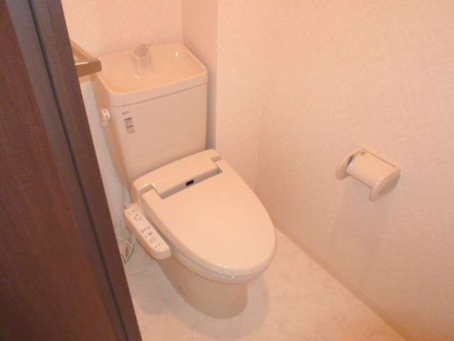トイレ　多機能便座