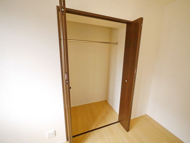 収納　同物件別部屋写真