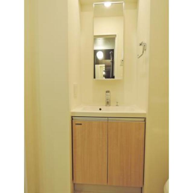 洗面設備　※写真は同タイプ住戸です。