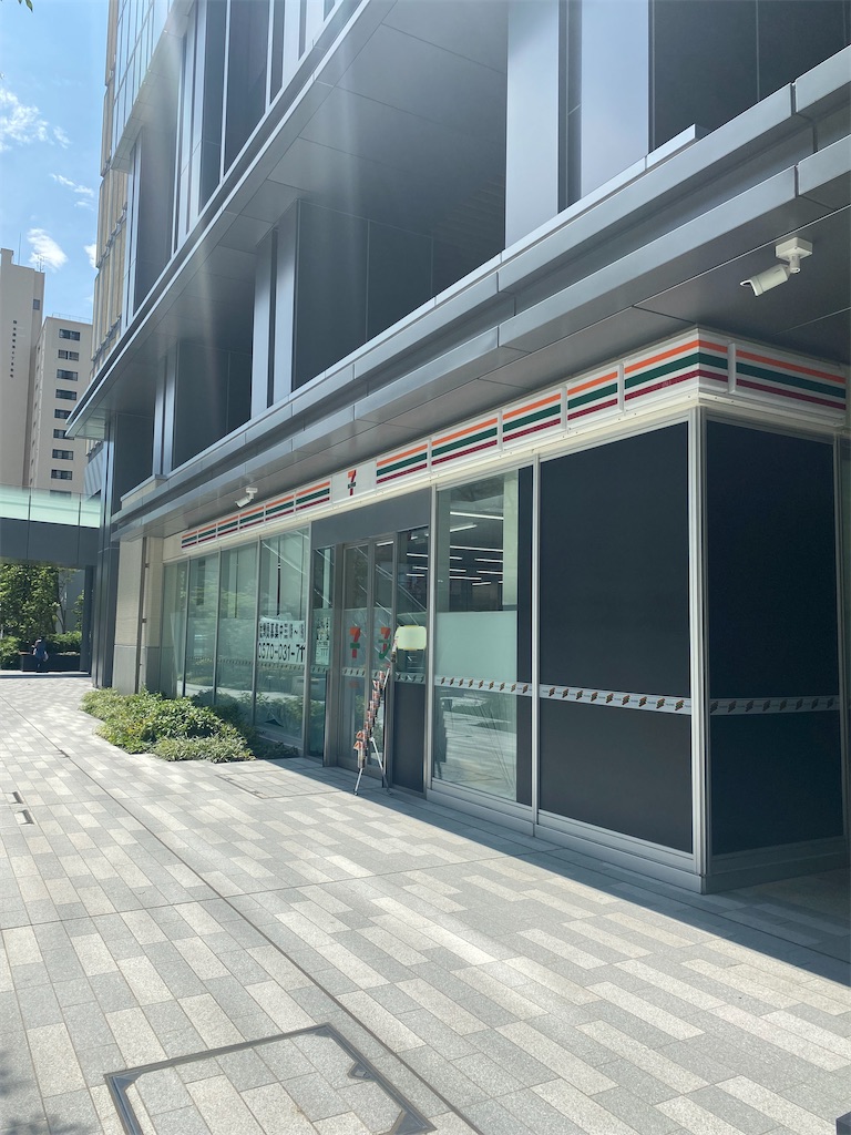 コンビニ　セブンイレブン晴海ウェーブガーデン店（コンビニ）まで110m