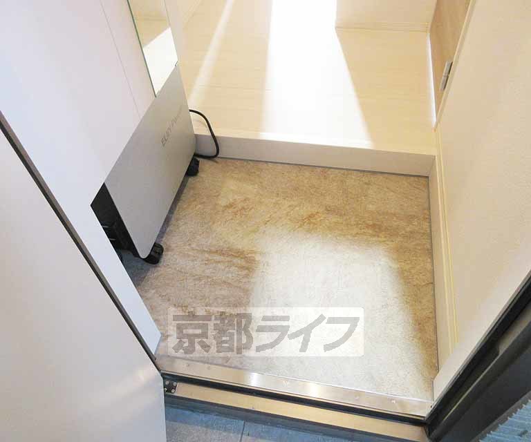 玄関　玄関部分です。