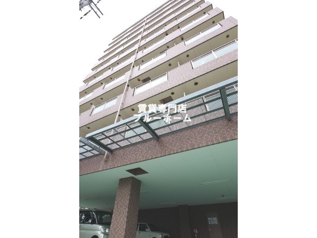 建物外観　鉄骨造のしっかりとした物件！