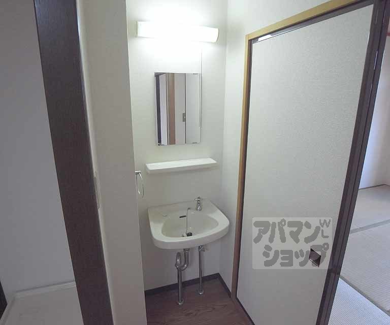 洗面設備　洗面所。