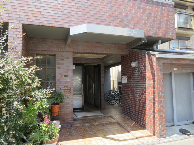 エントランス　マンション入り口はこちらです