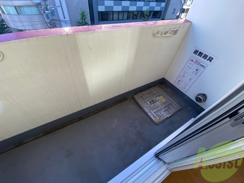 バルコニー　バルコニーです。天気の良い日には外干しができます！