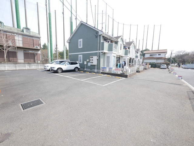 駐車場　★敷地内に駐車場がございます★