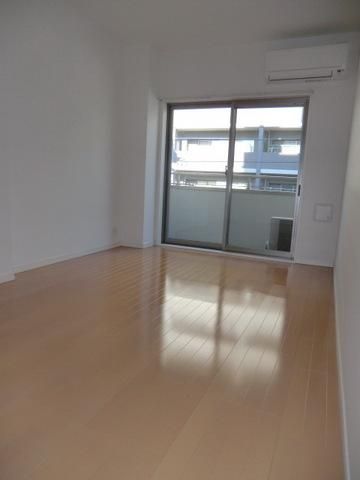 その他部屋・スペース　明るいお部屋です