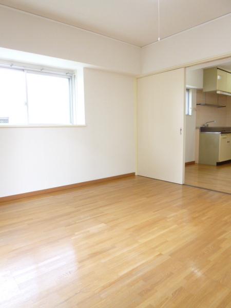 その他部屋・スペース　写真は改装前の内装です。