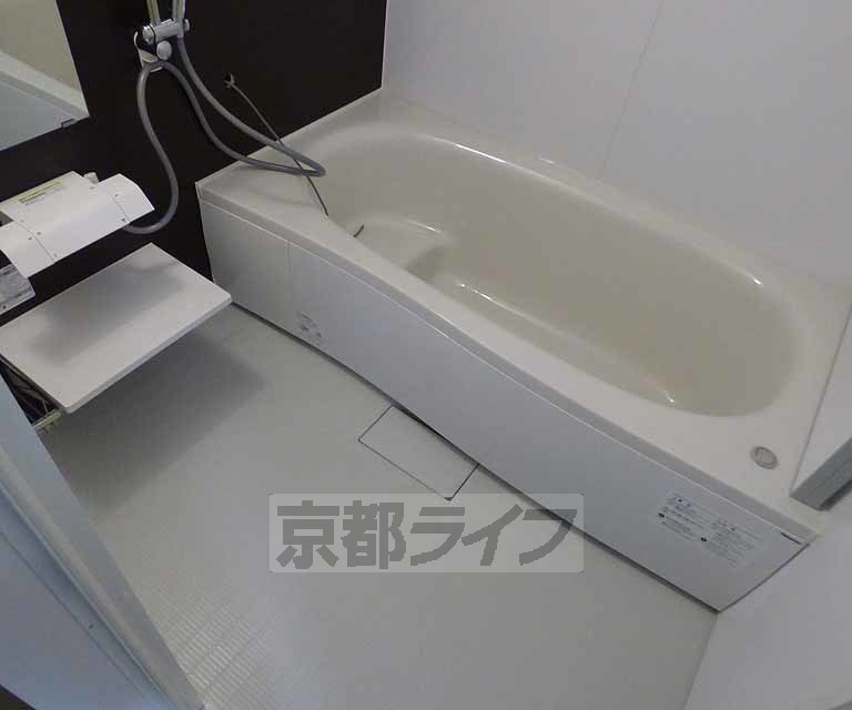 バス・シャワールーム　お風呂です。