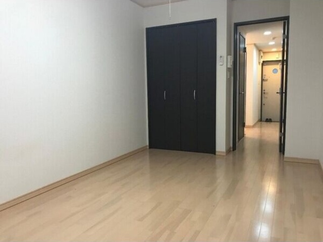 居室・リビング　参考写真（同建物別部屋のものです）