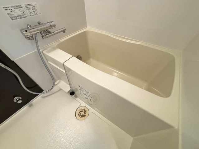 バス・シャワールーム　詳細は、RISUMO江坂本店までお問合せください♪