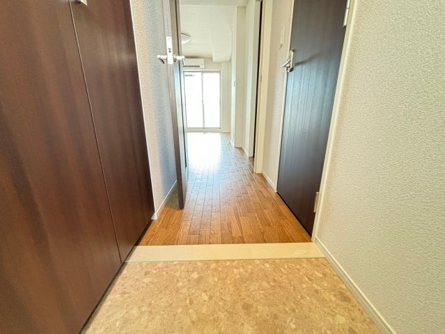 玄関　詳細は、RISUMO江坂本店までお問合せください♪