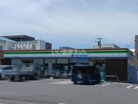 コンビニ　ファミリーマート川崎新作五丁目店（コンビニ）まで1901m