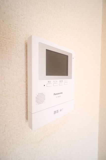 セキュリティ　同物件別部屋写真
